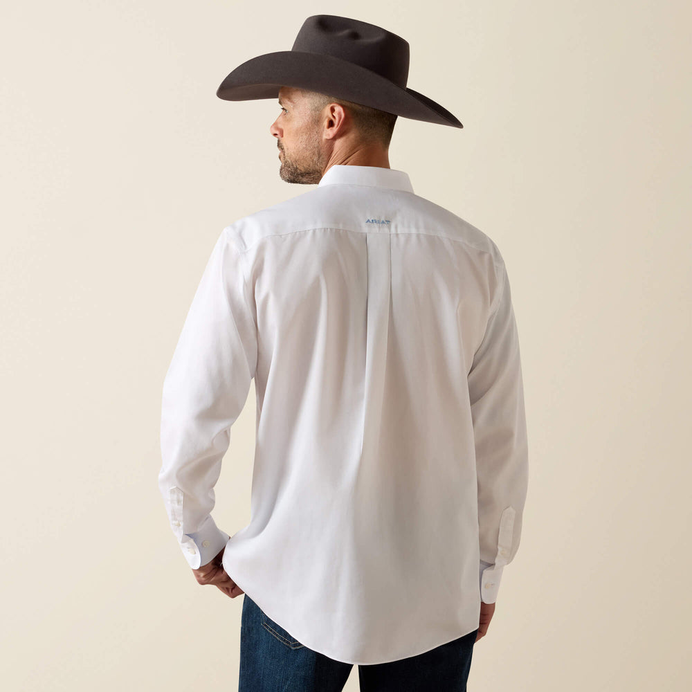 Ariat Wrinkle Free Solid Classic Fit Shirt