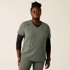 Ariat Clara 6 Pocket Scrub Top